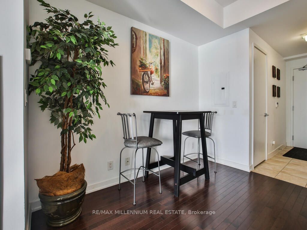 14 York Street #2804