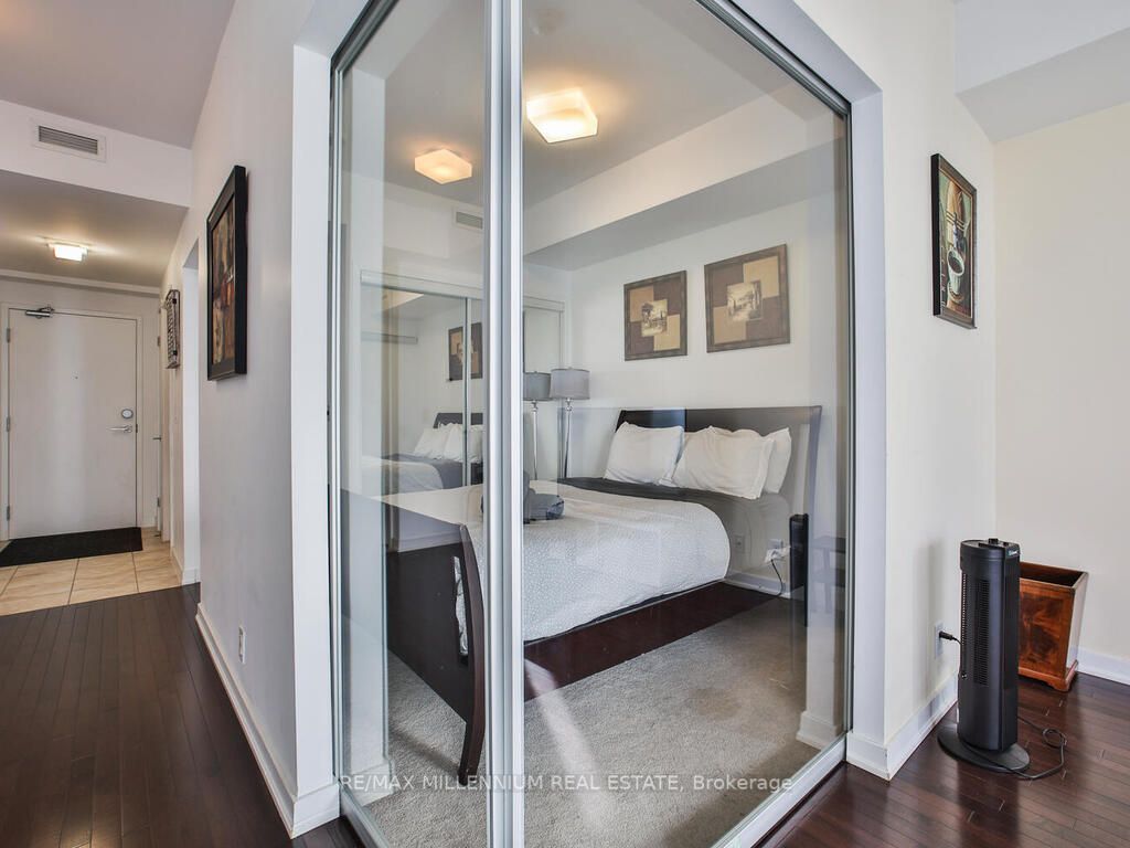 14 York Street #2804
