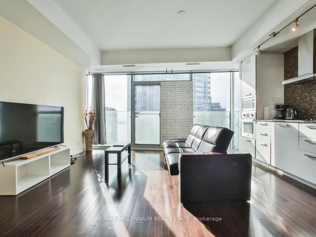 14 York Street #2804