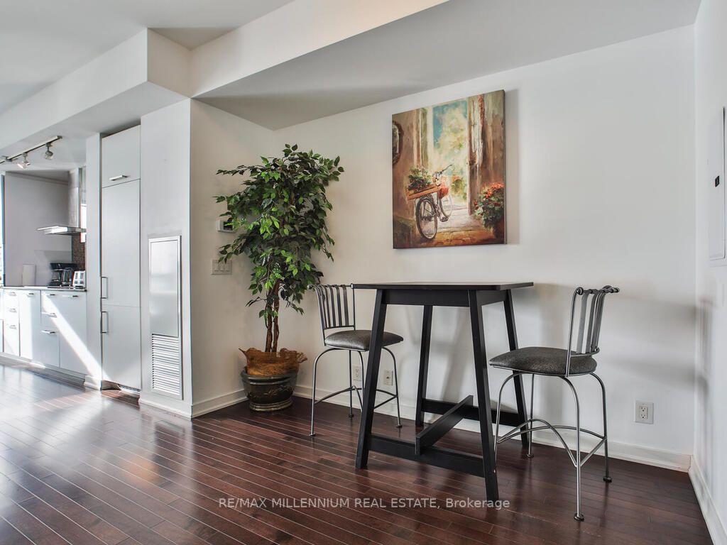 14 York Street #2804