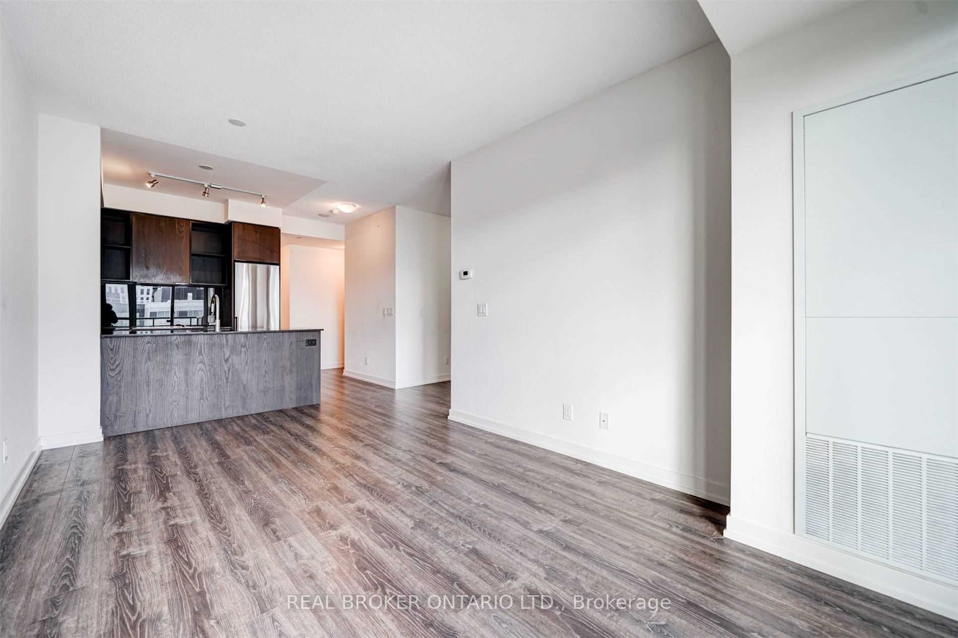 200 Sackville St, #911