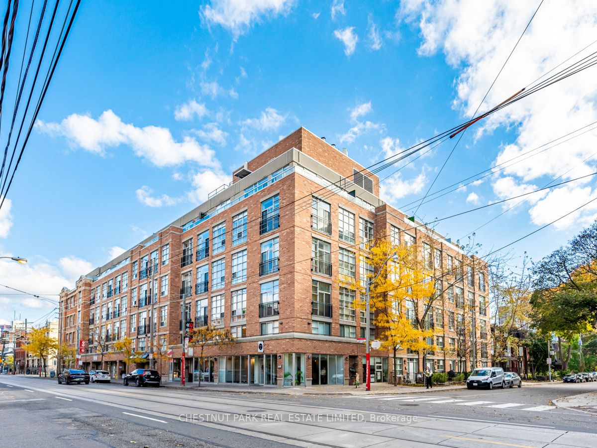 955 Queen St W, #526