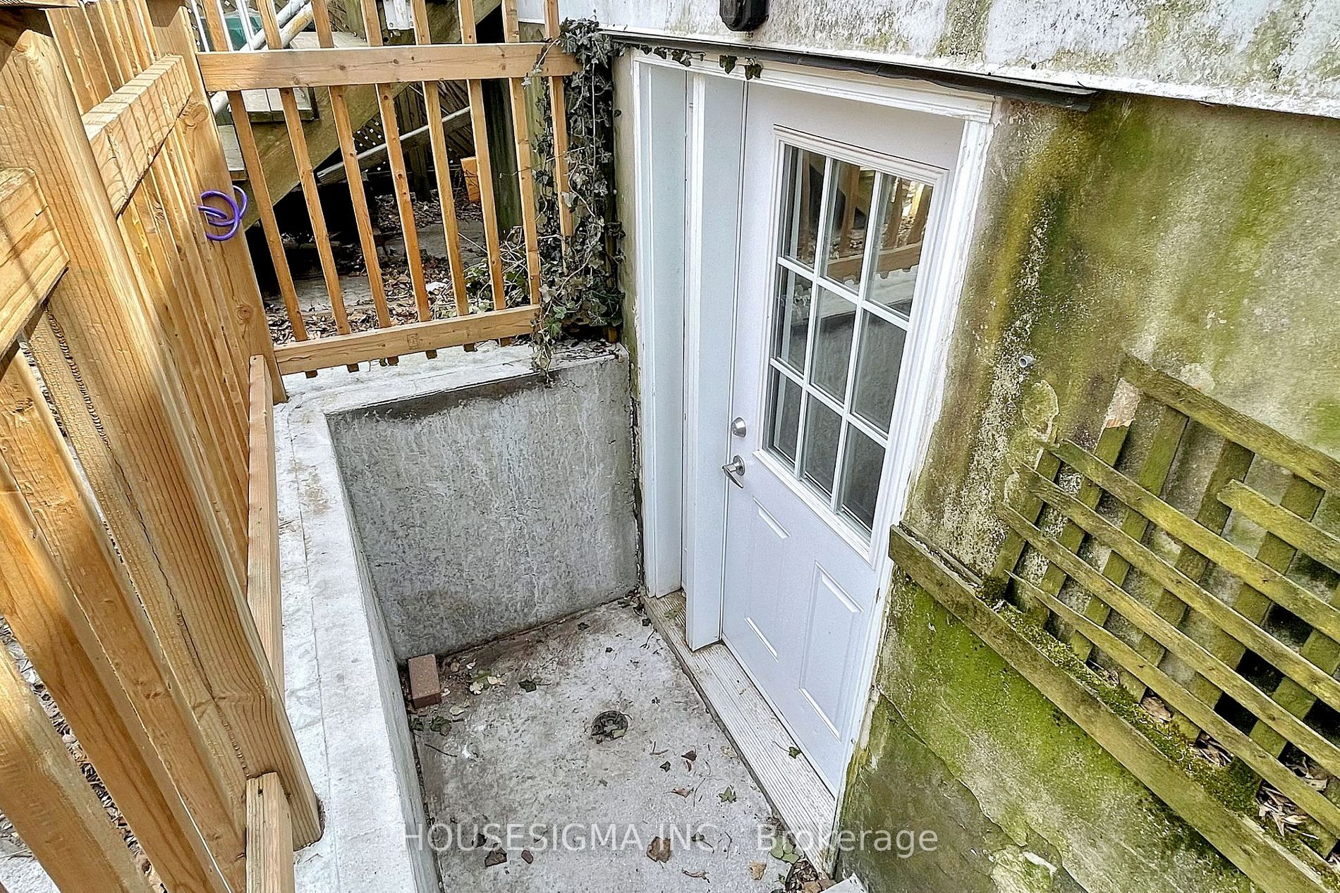 116 Cranbrooke Ave, #Lower