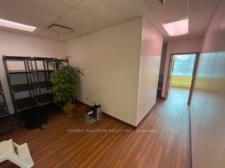 3910 Bathurst St, #207
