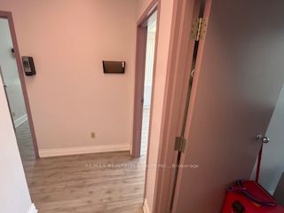 3910 Bathurst St, #207