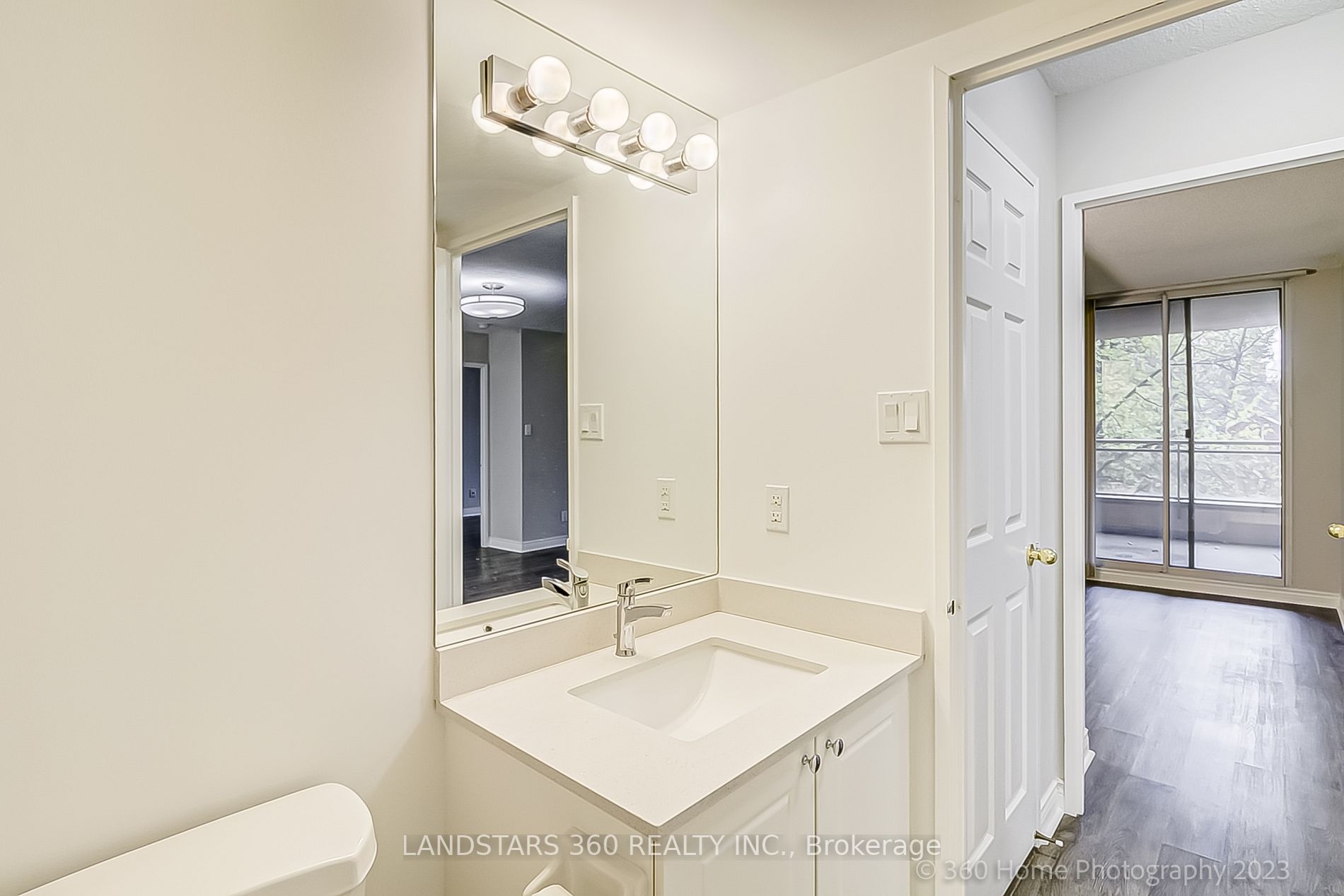 256 Doris Ave, #206