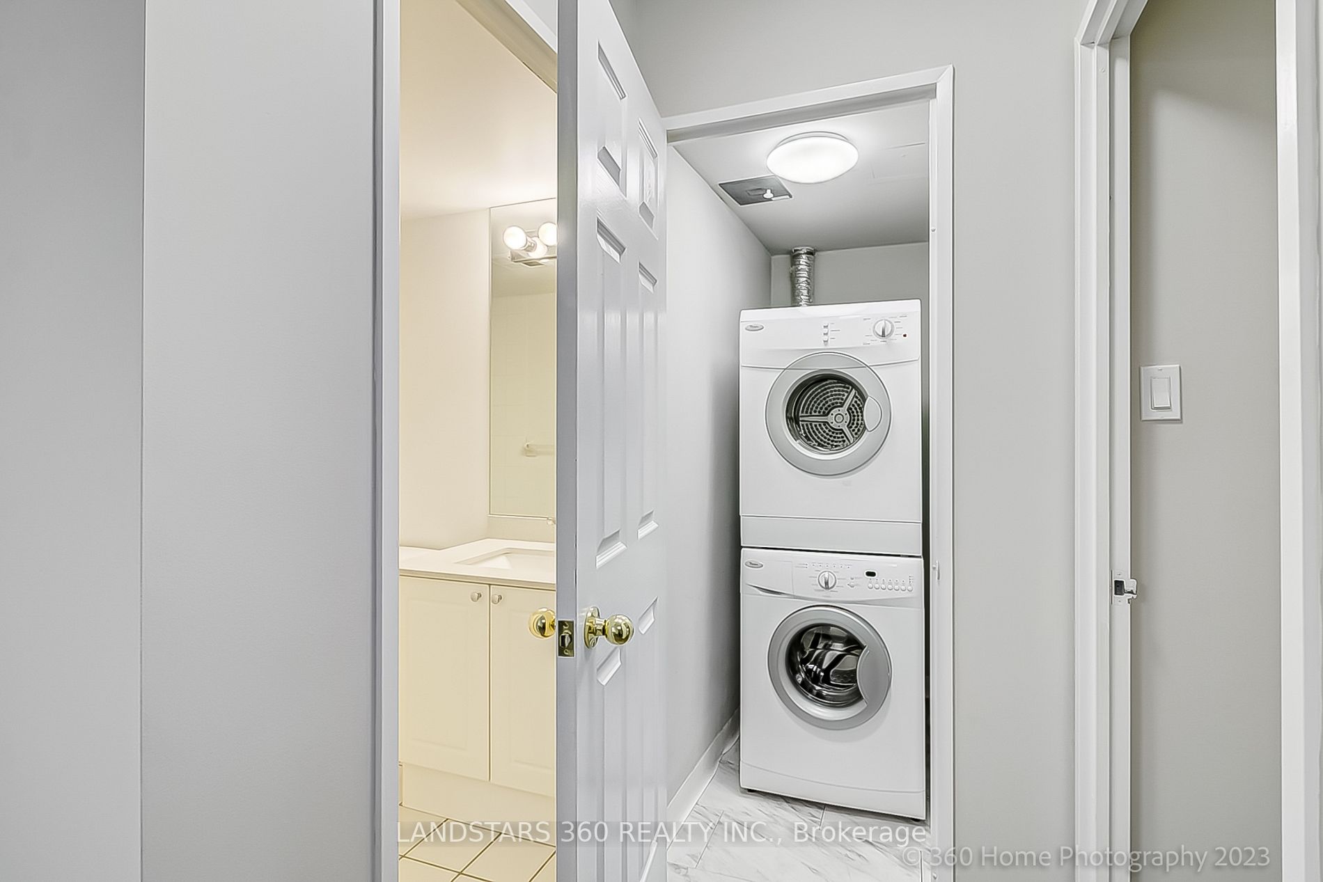 256 Doris Ave, #206