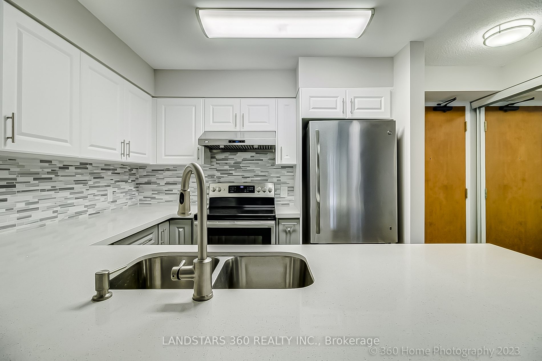256 Doris Ave, #206