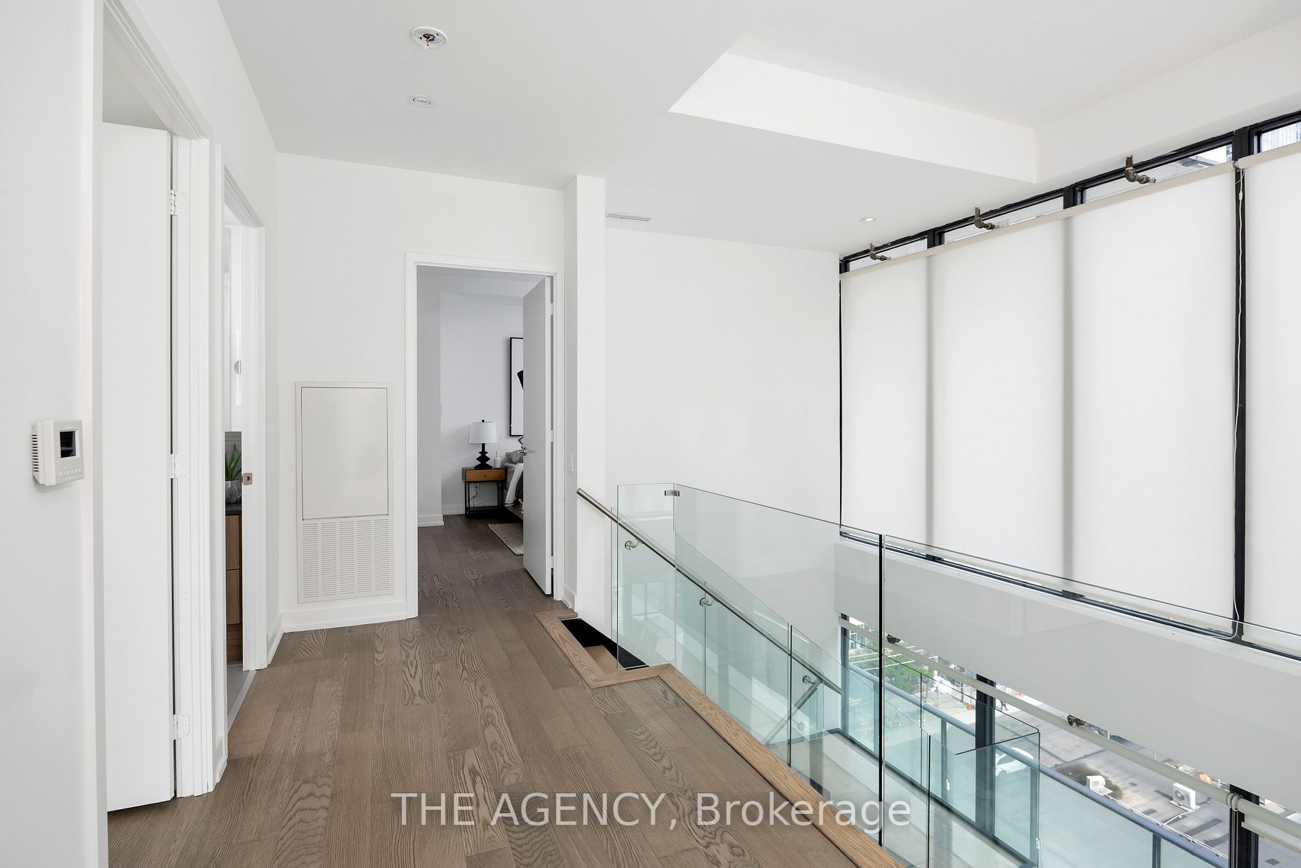 161 Roehampton Avenue, #804