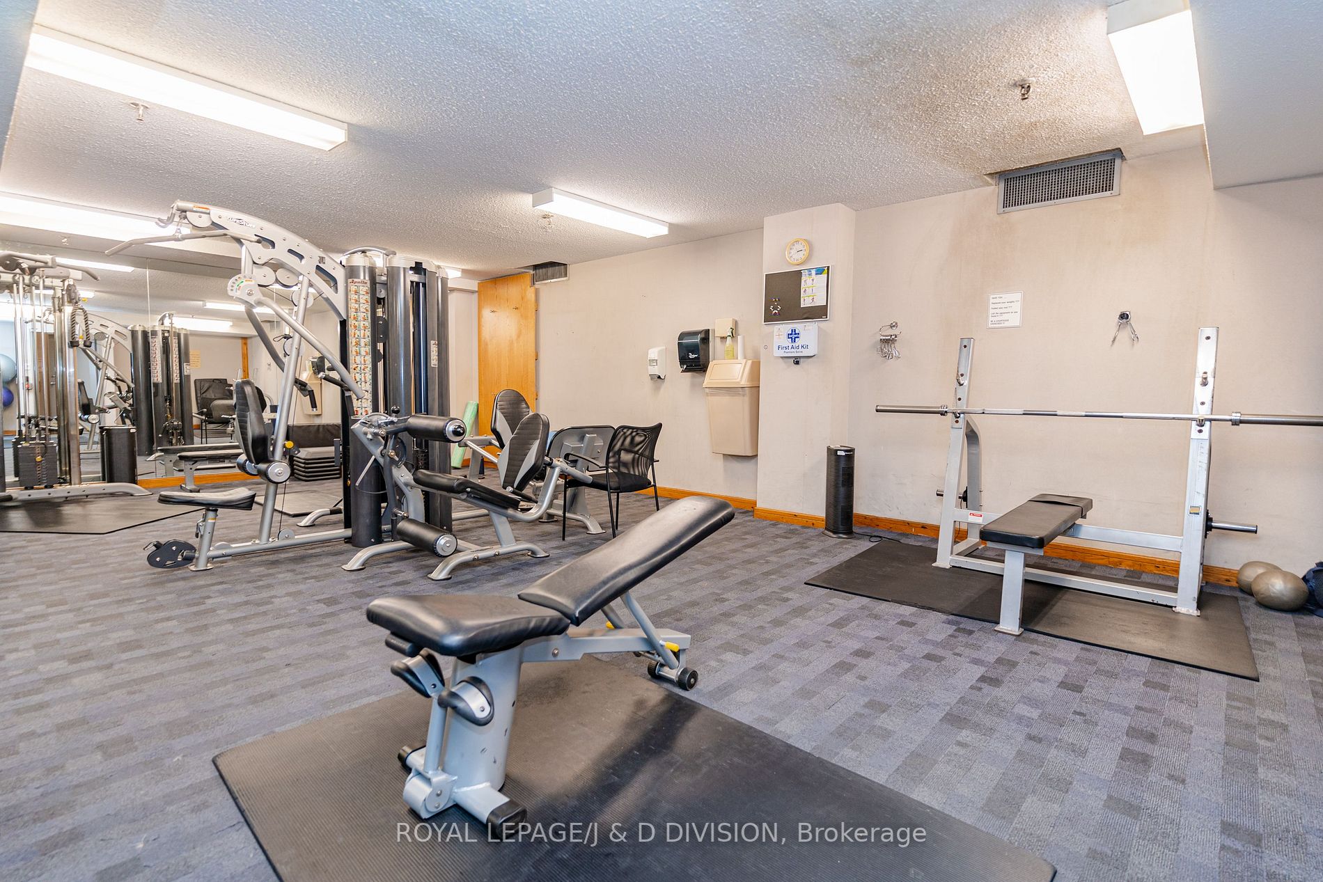 35 Church St, #410