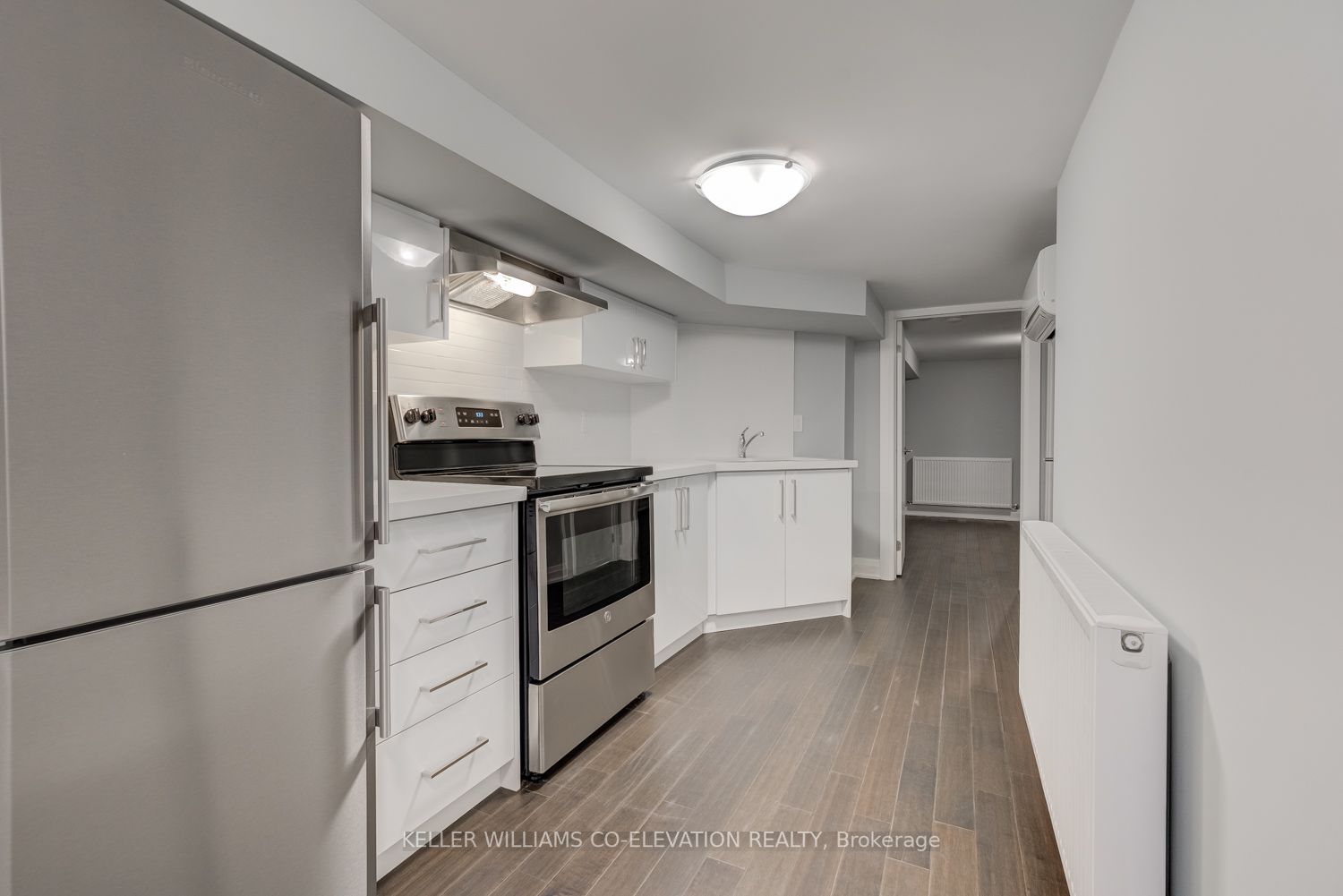 1064 College St, #Bsmt