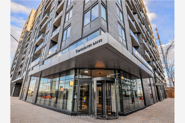 1 Edgewater Dr, Toronto