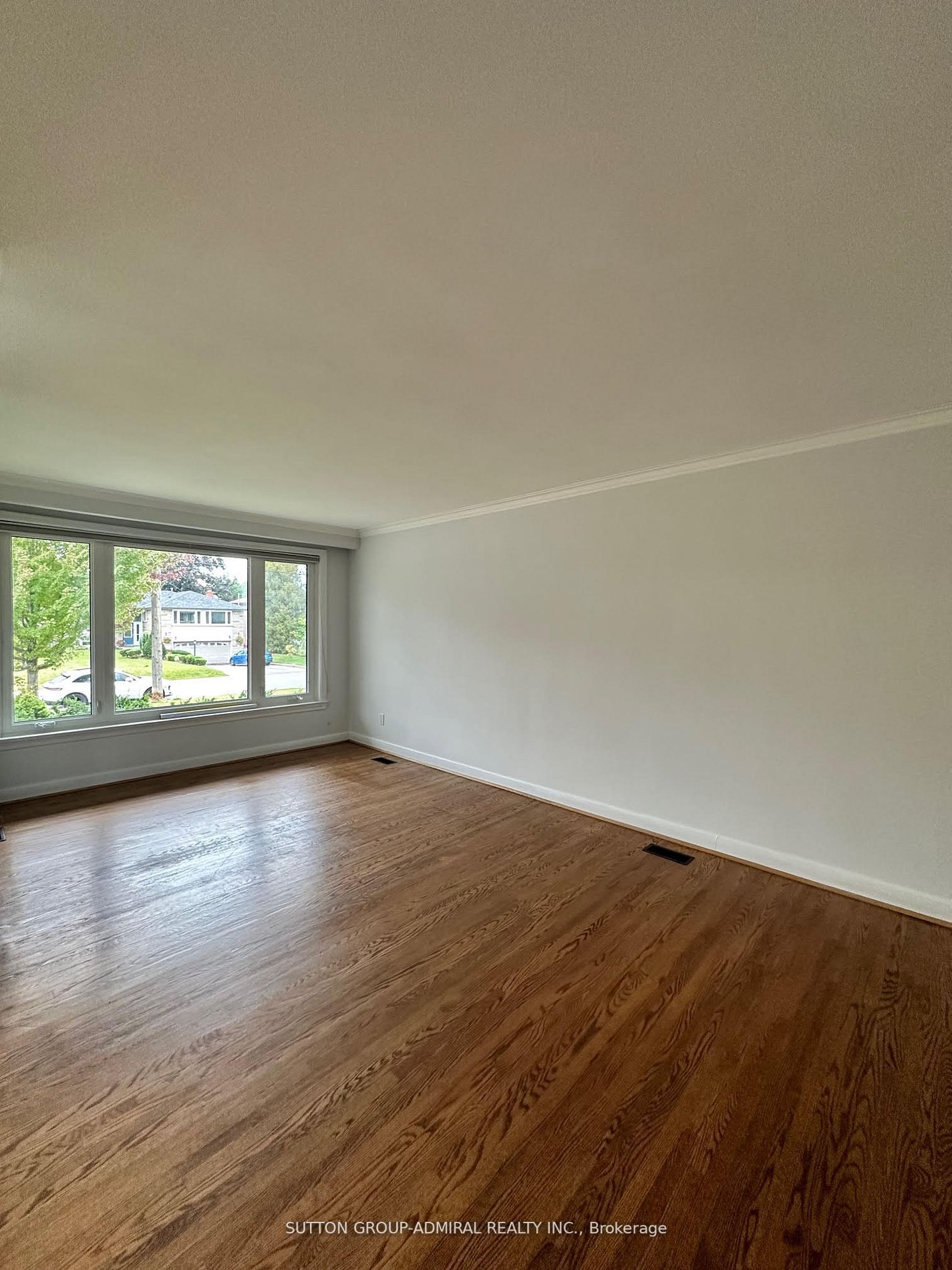 238 Searle Ave