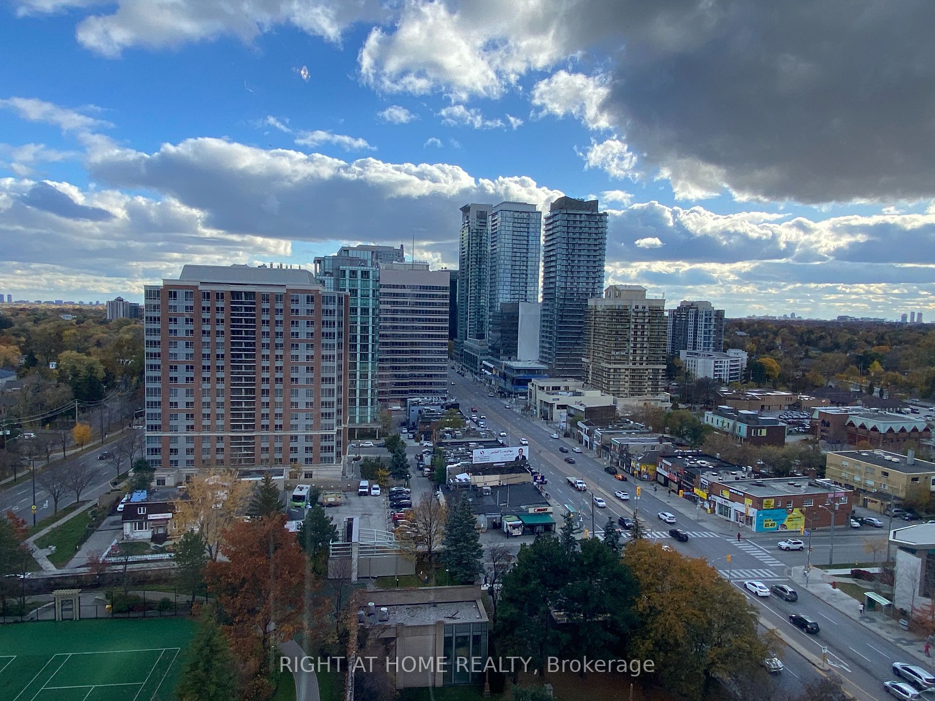 5 Northtown Way, #1312