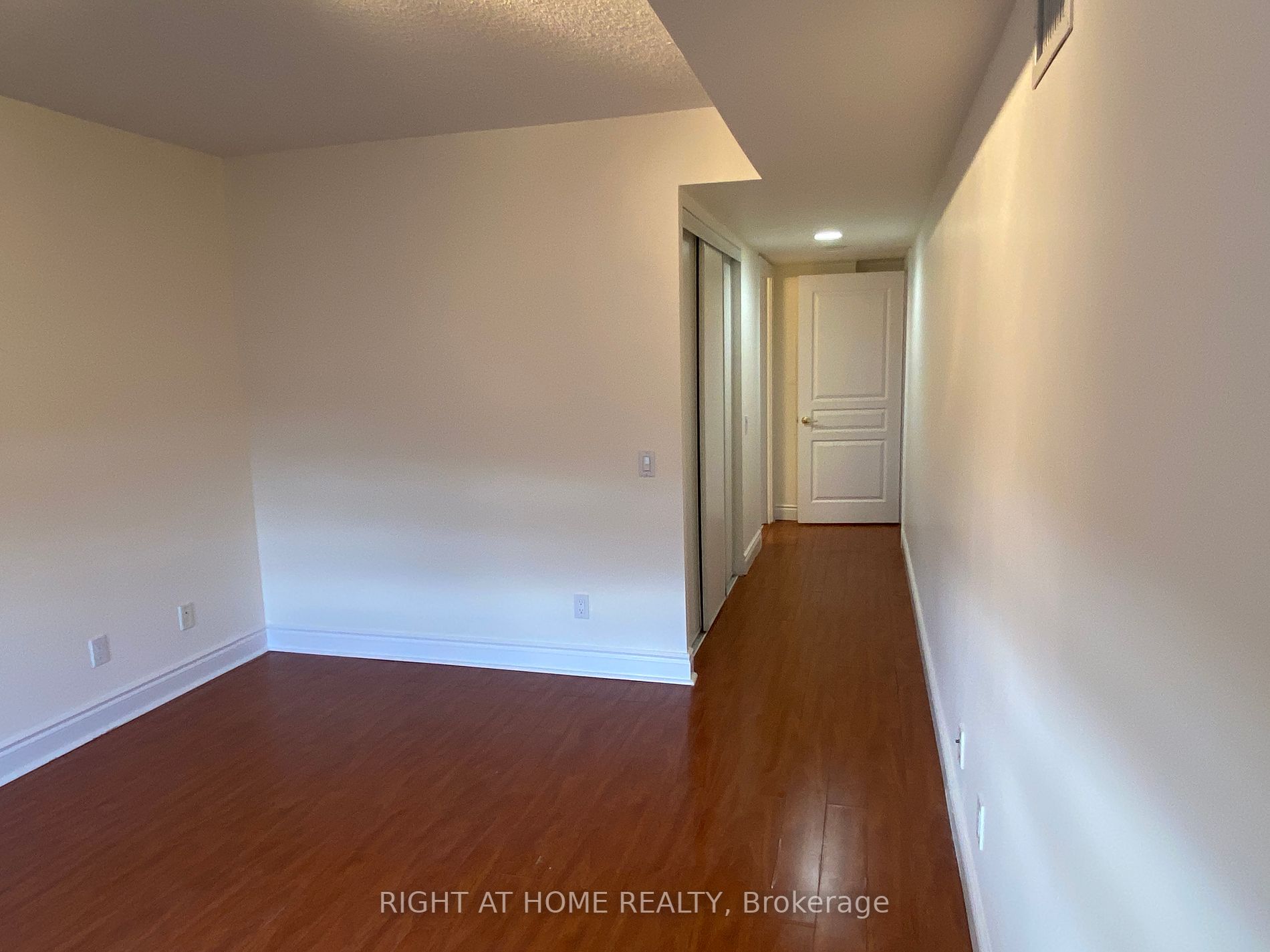 5 Northtown Way, #1312