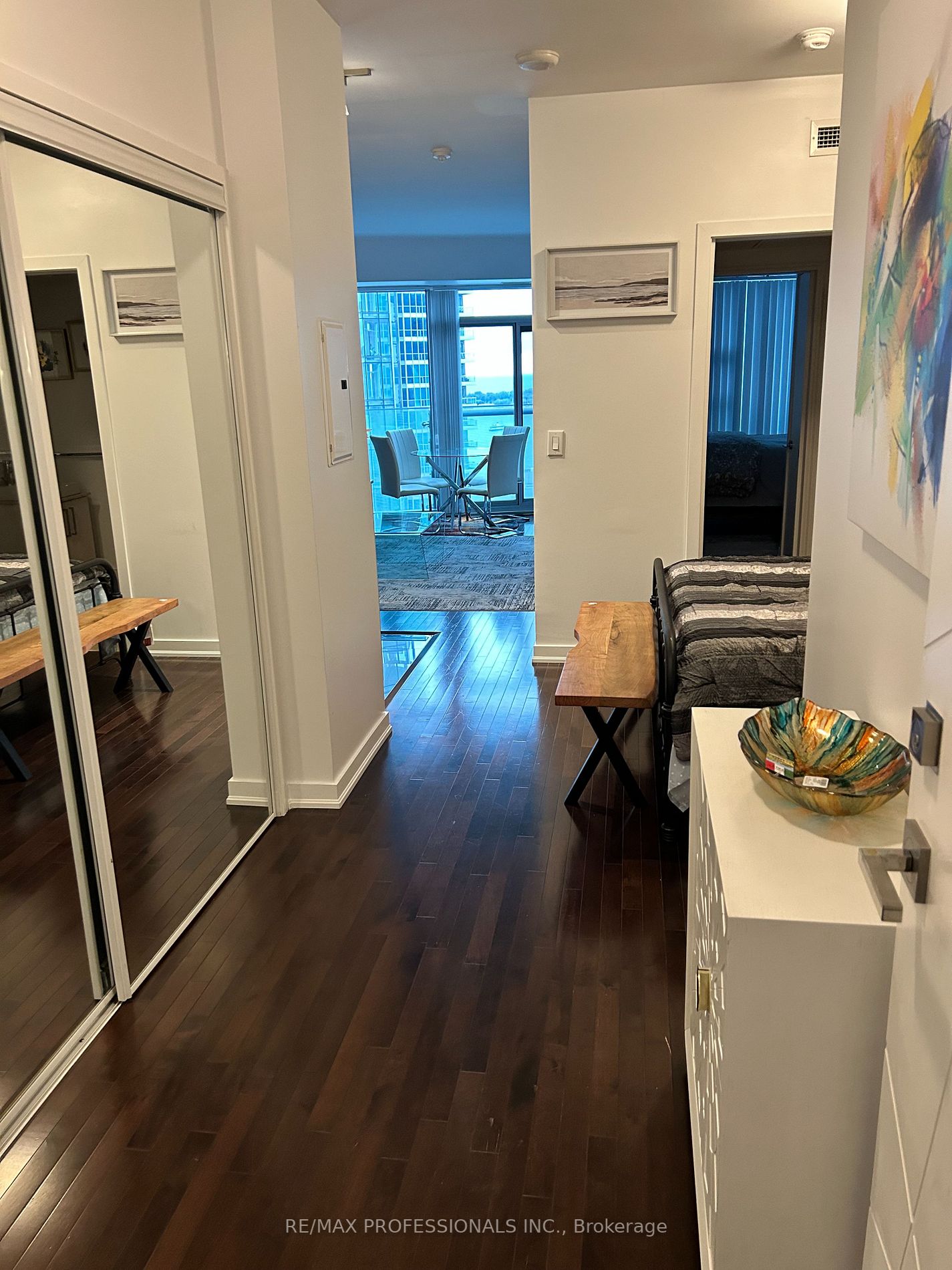12 York Street #2503