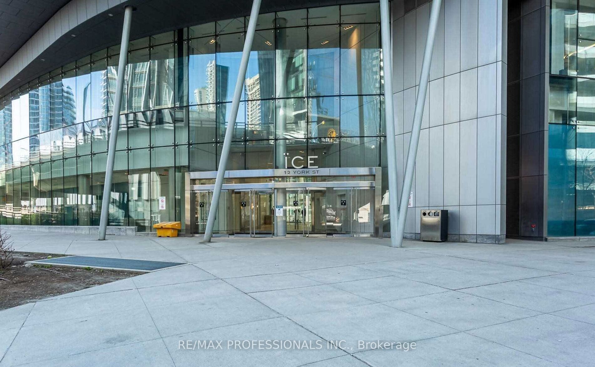 12 York Street #2503