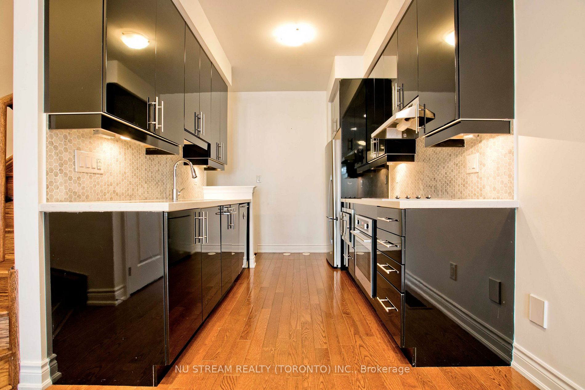 70 Hargrave Lane, #08