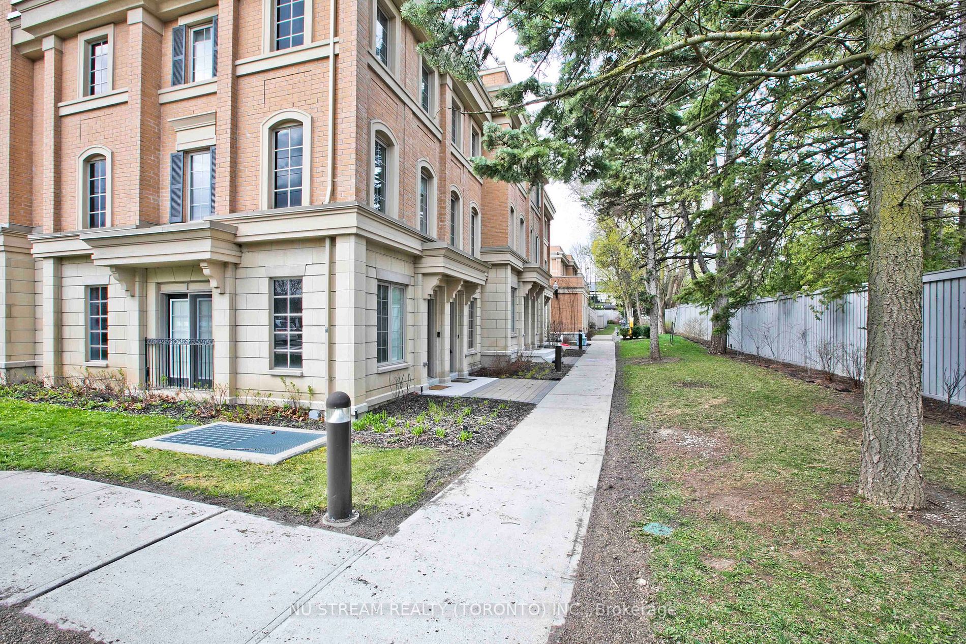 70 Hargrave Lane, #08