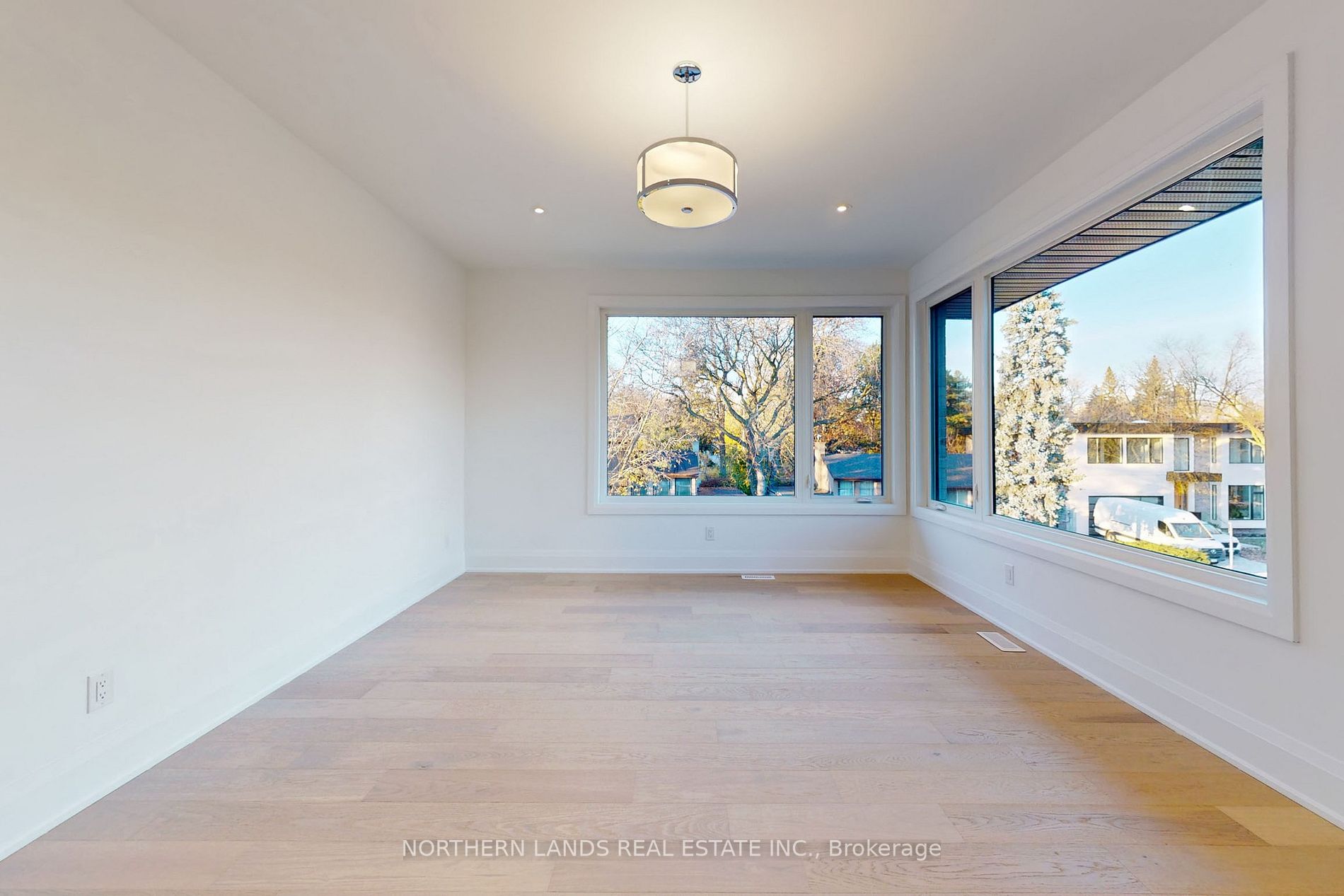 26 LEGATO Court