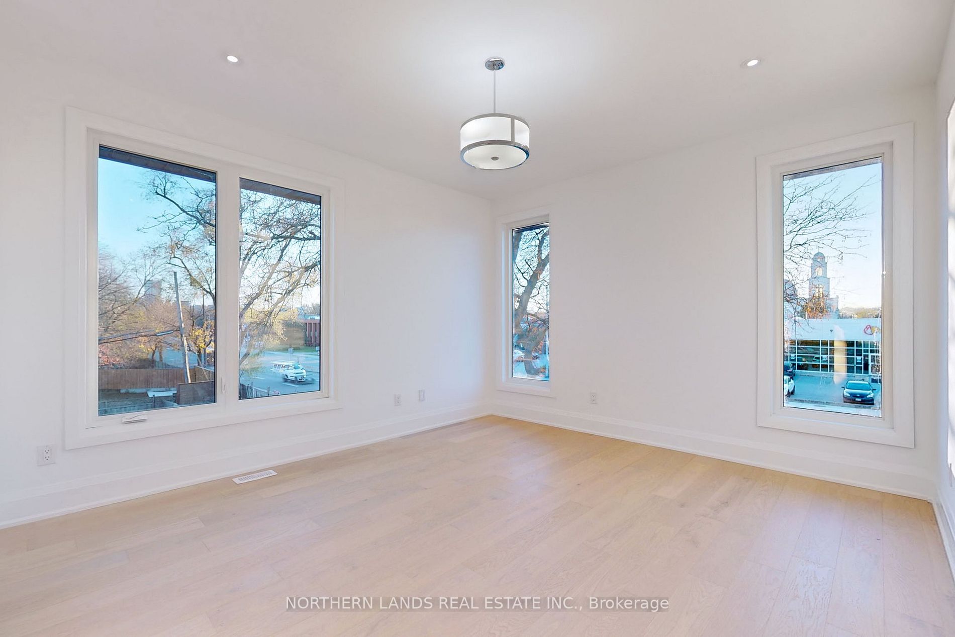 26 LEGATO Court
