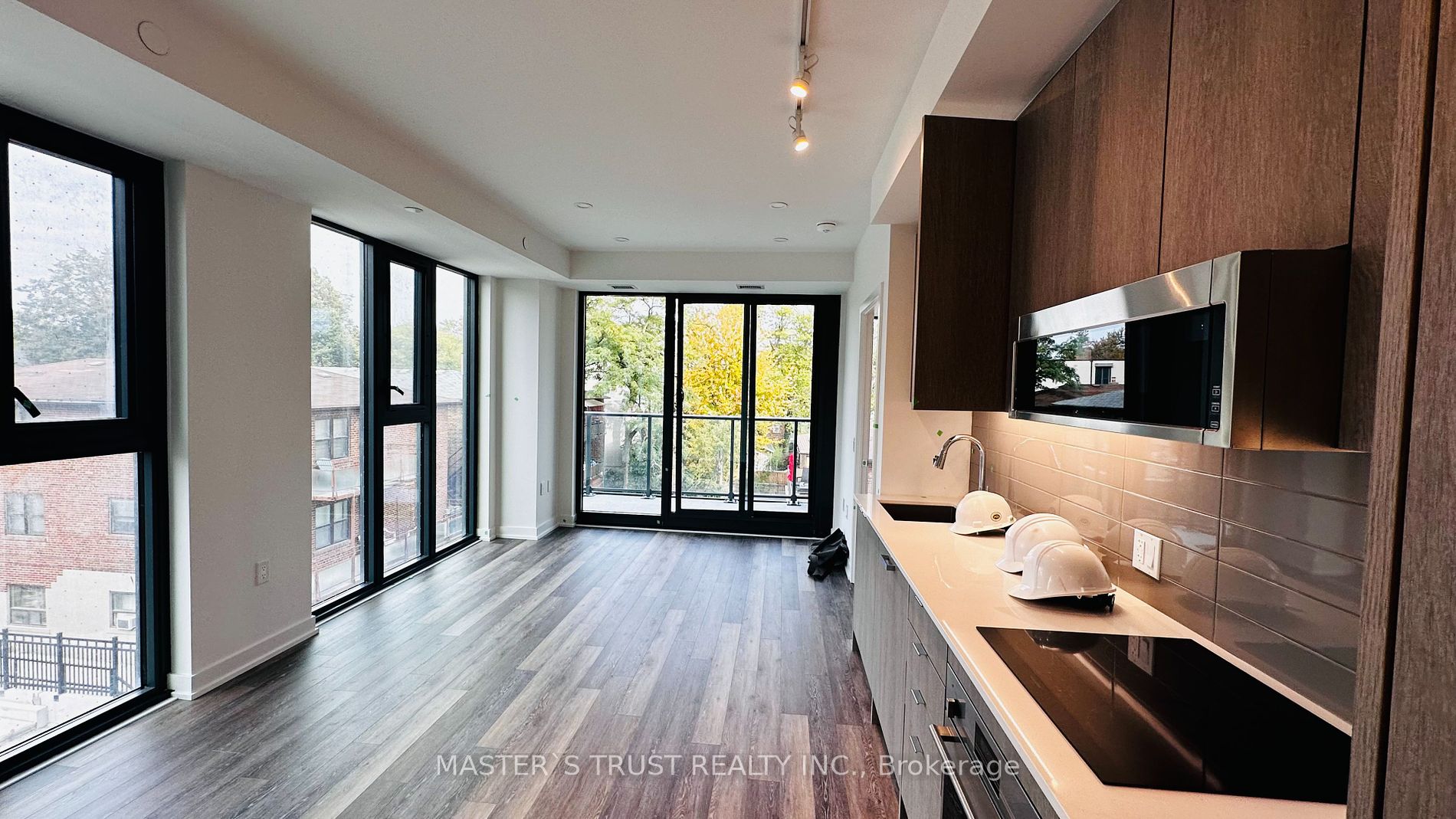 250 Lawrence Ave W, #306