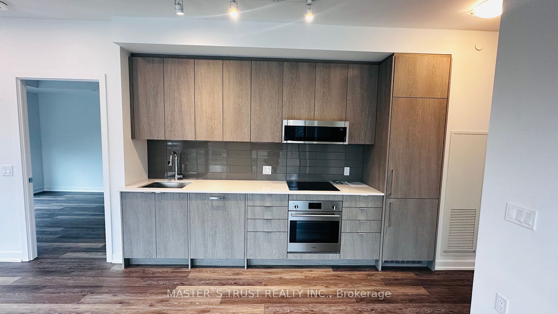 250 Lawrence Ave W, #306