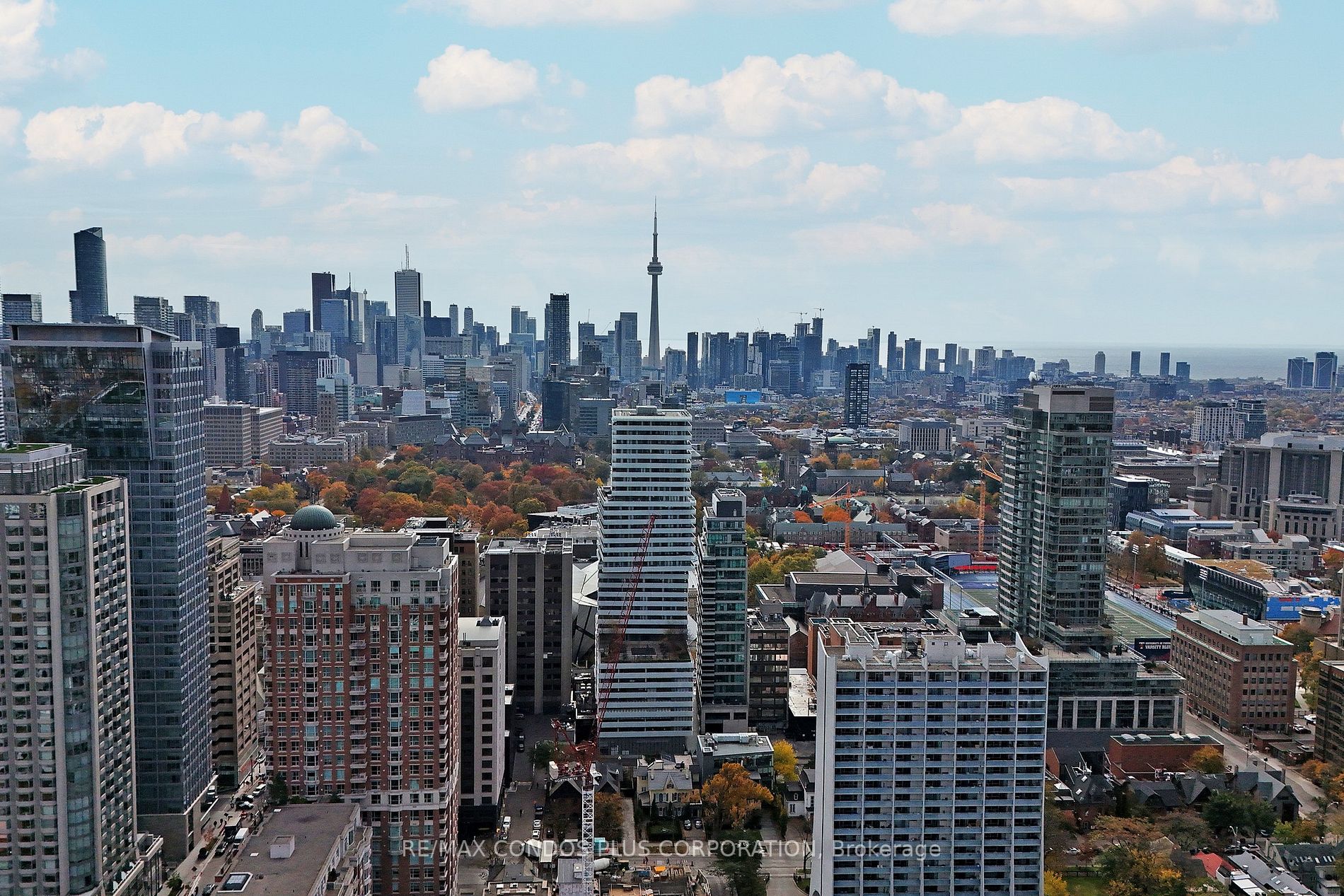 200 Bloor St W, #2105