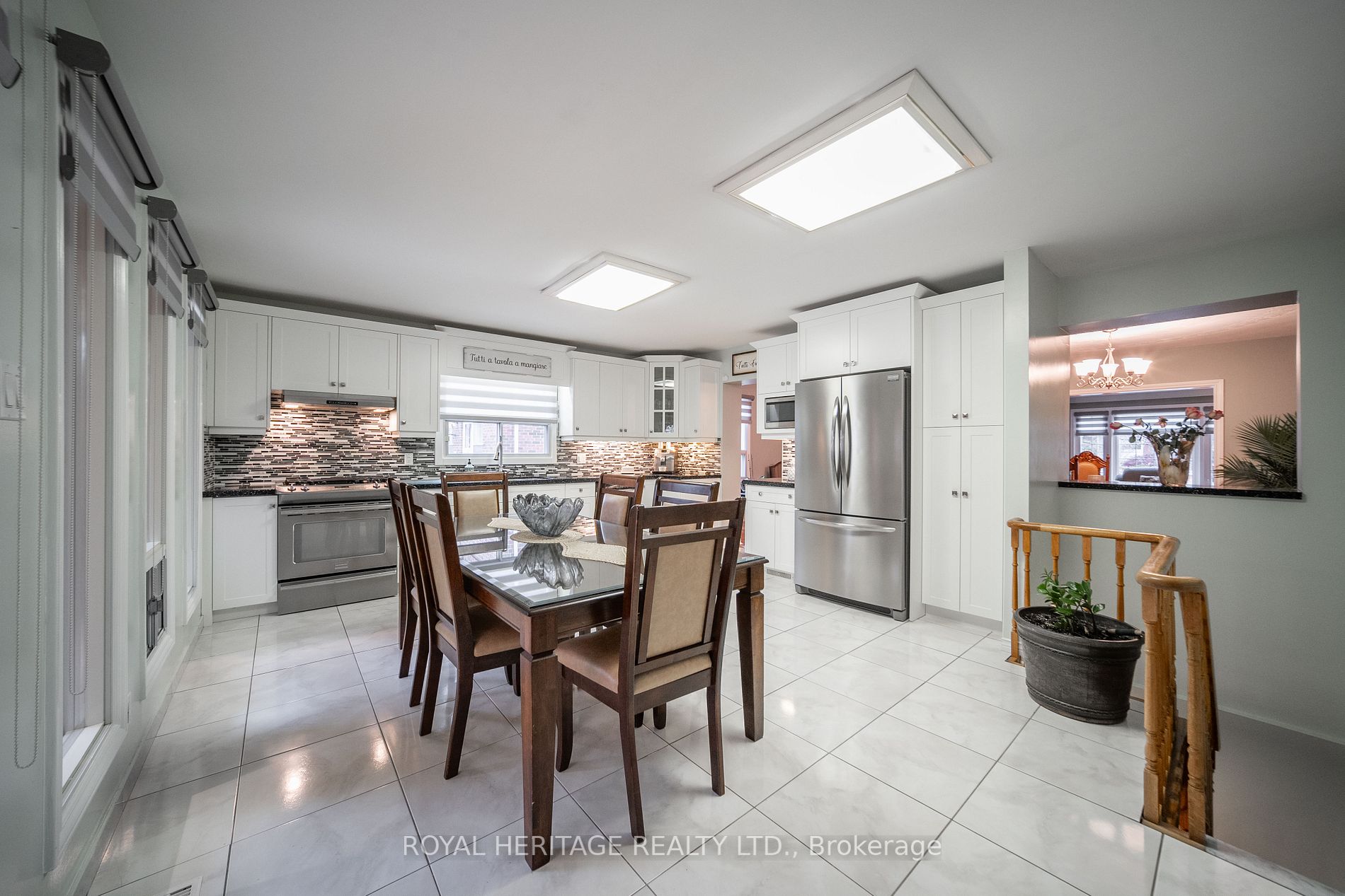 93 Wyndcliff Cres