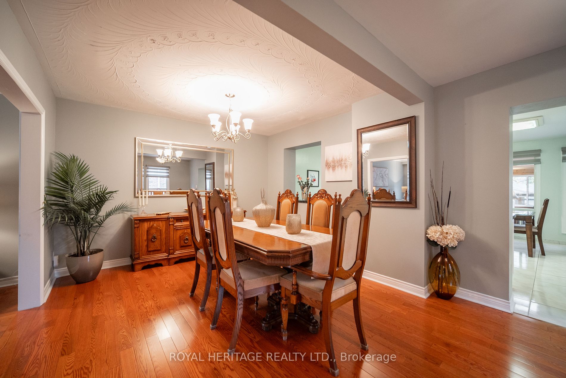 93 Wyndcliff Cres