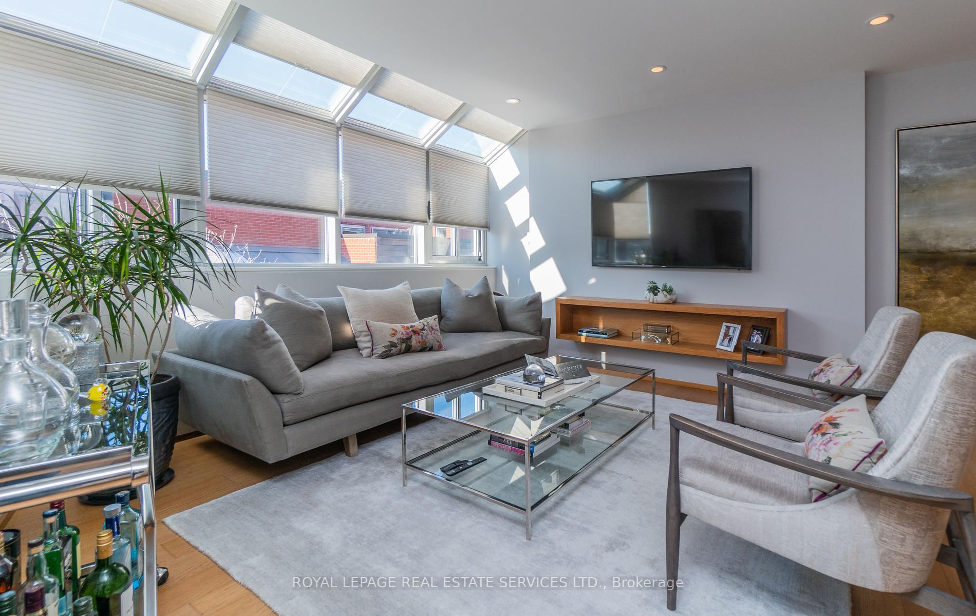 160 Bedford Rd, #301