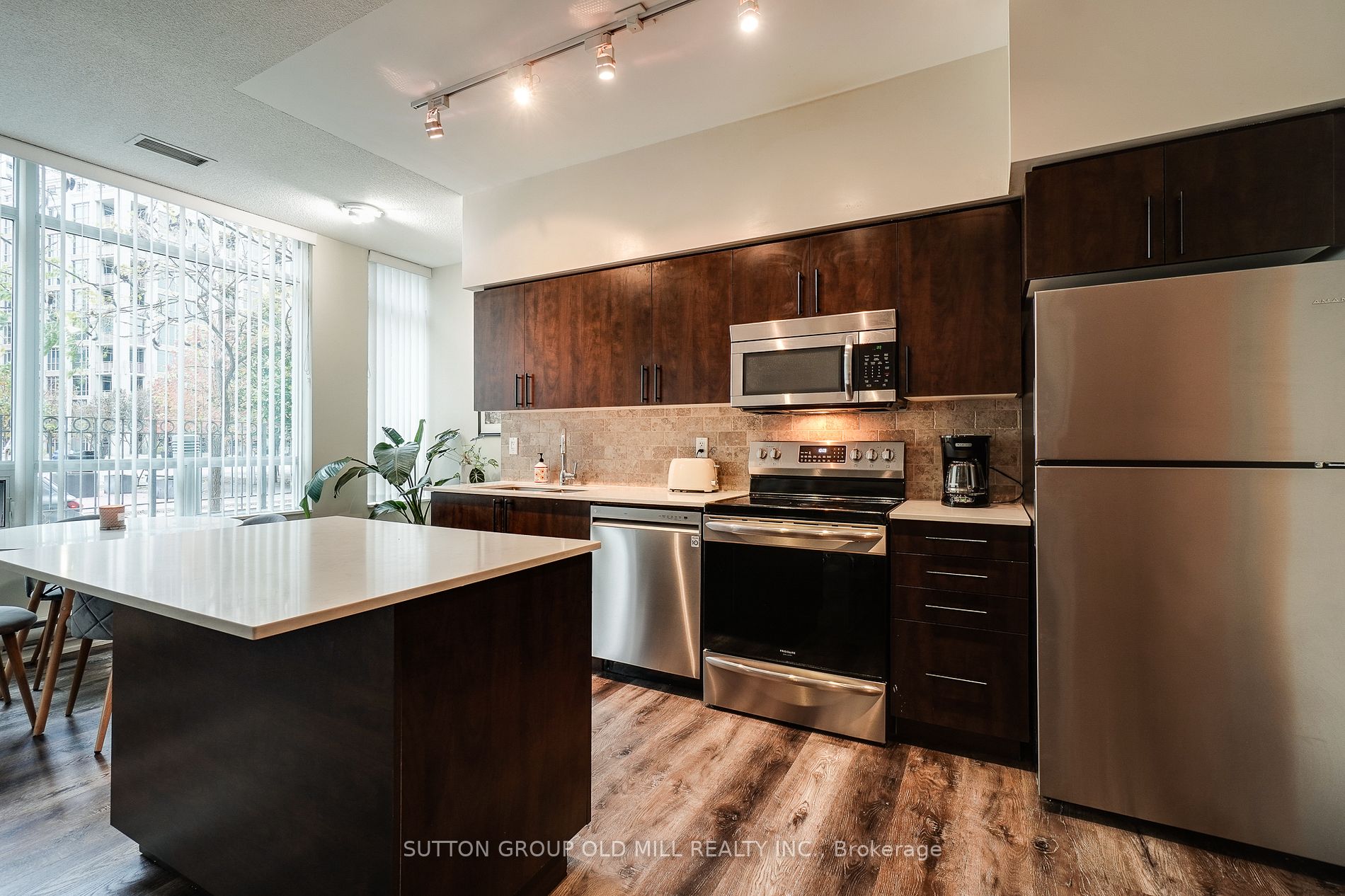 209 Fort York Blvd, #180