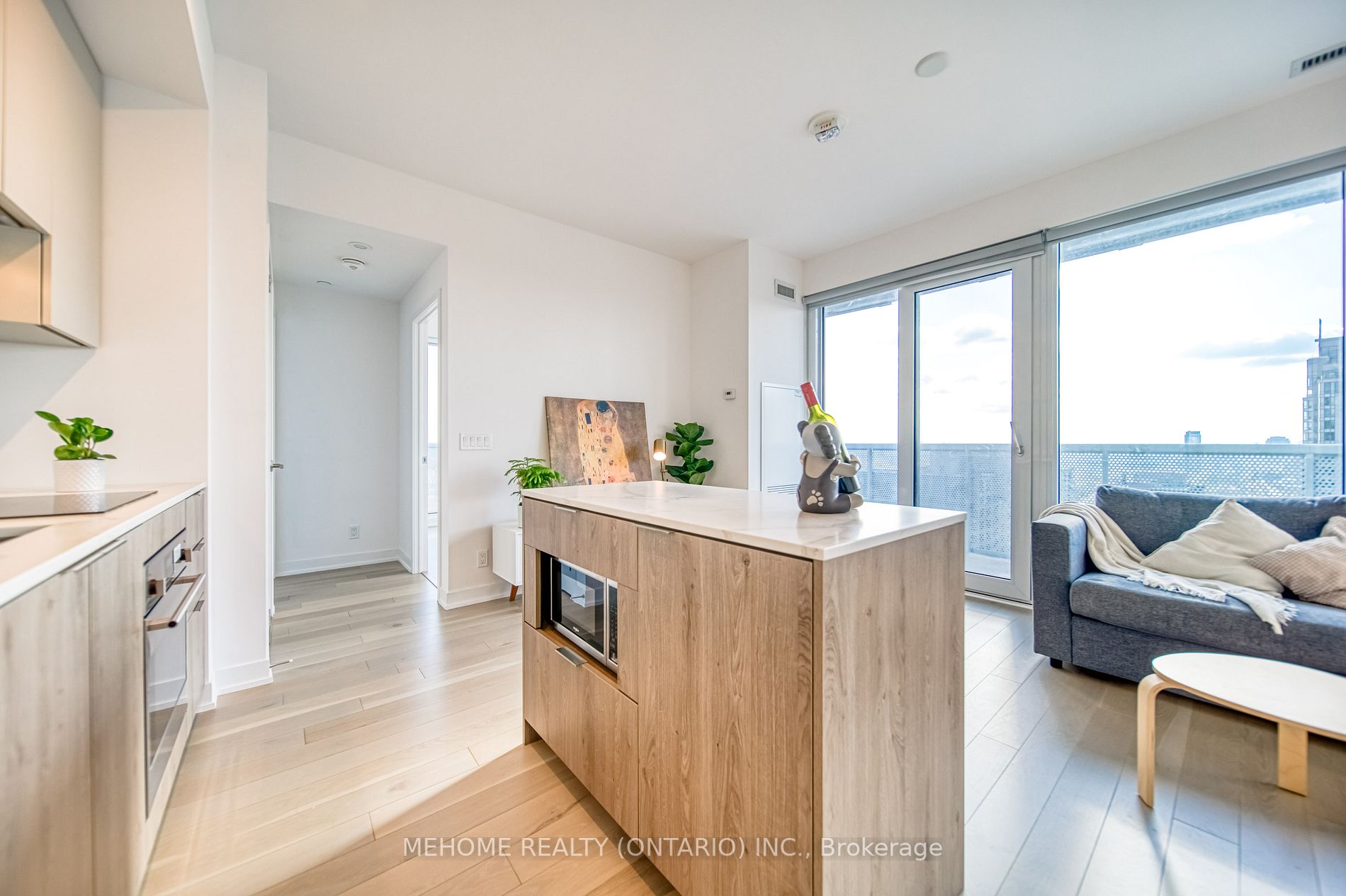 15 Holmes Ave, #2111