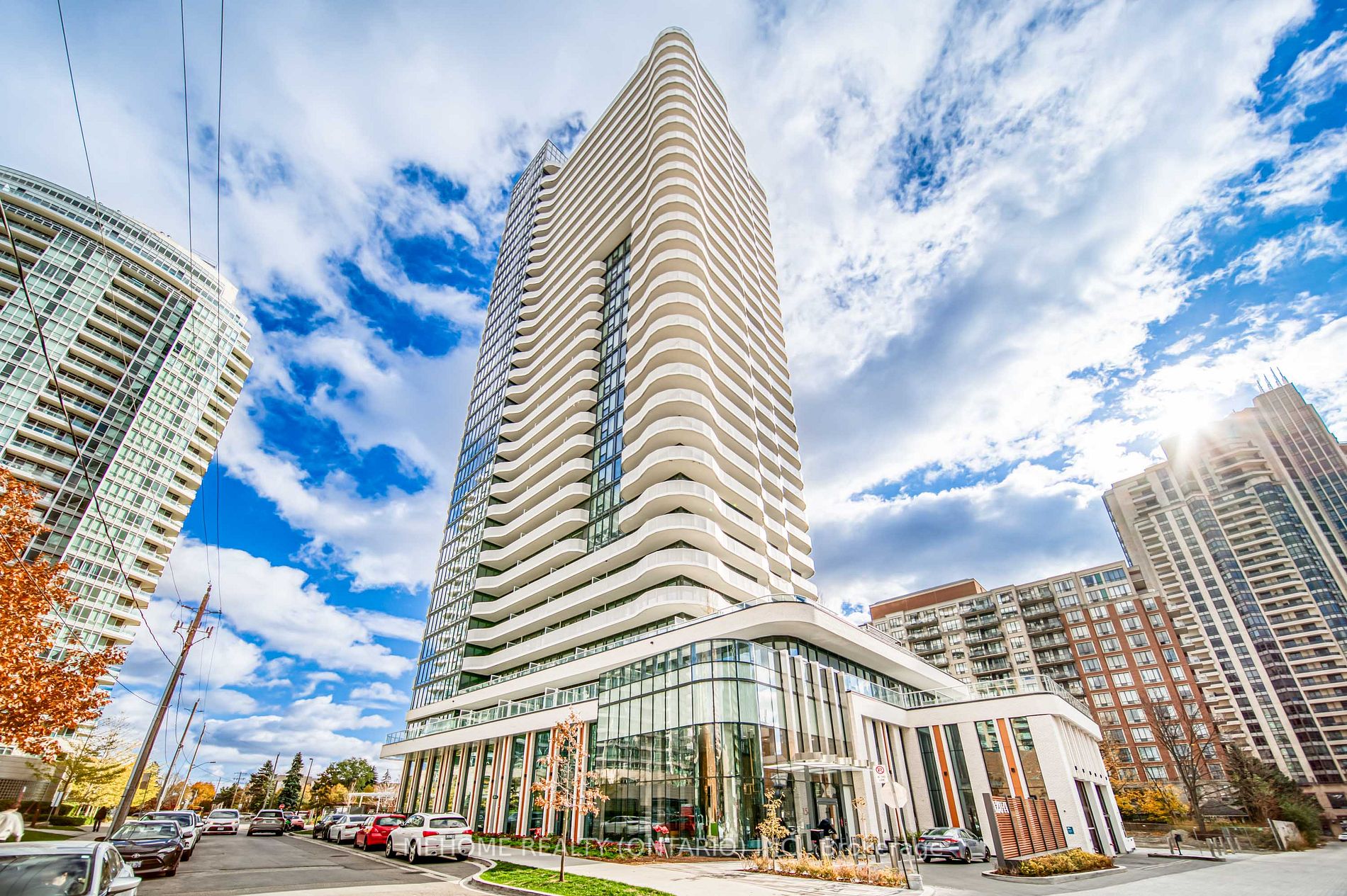 15 Holmes Ave, #2111