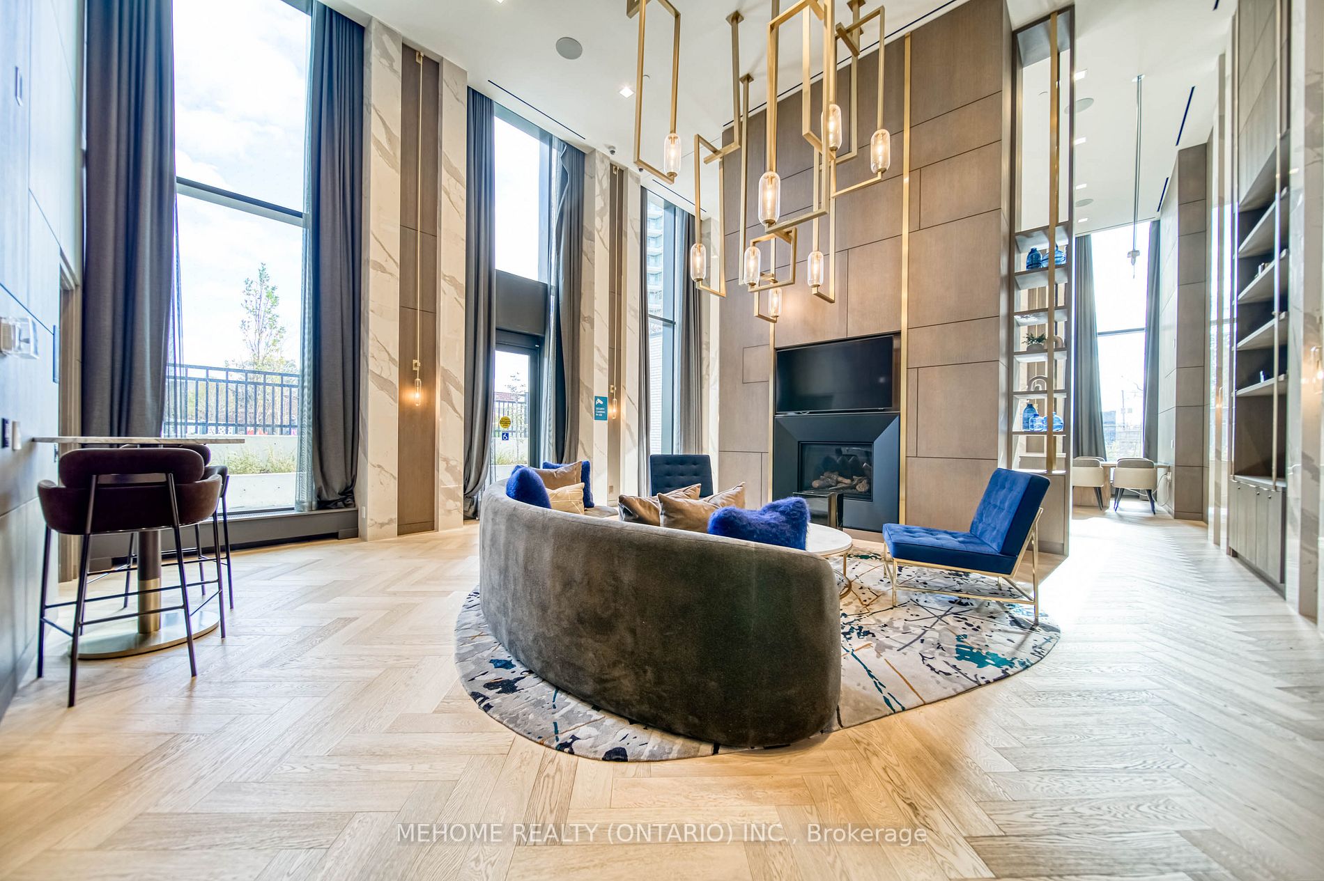15 Holmes Ave, #2111