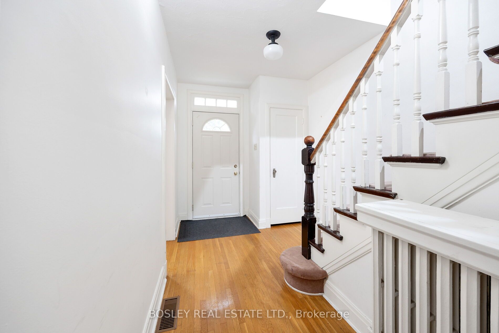 12 Southlea Ave