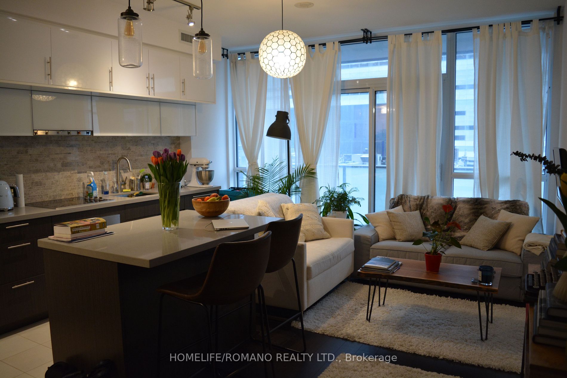 8 Mercer St, #401