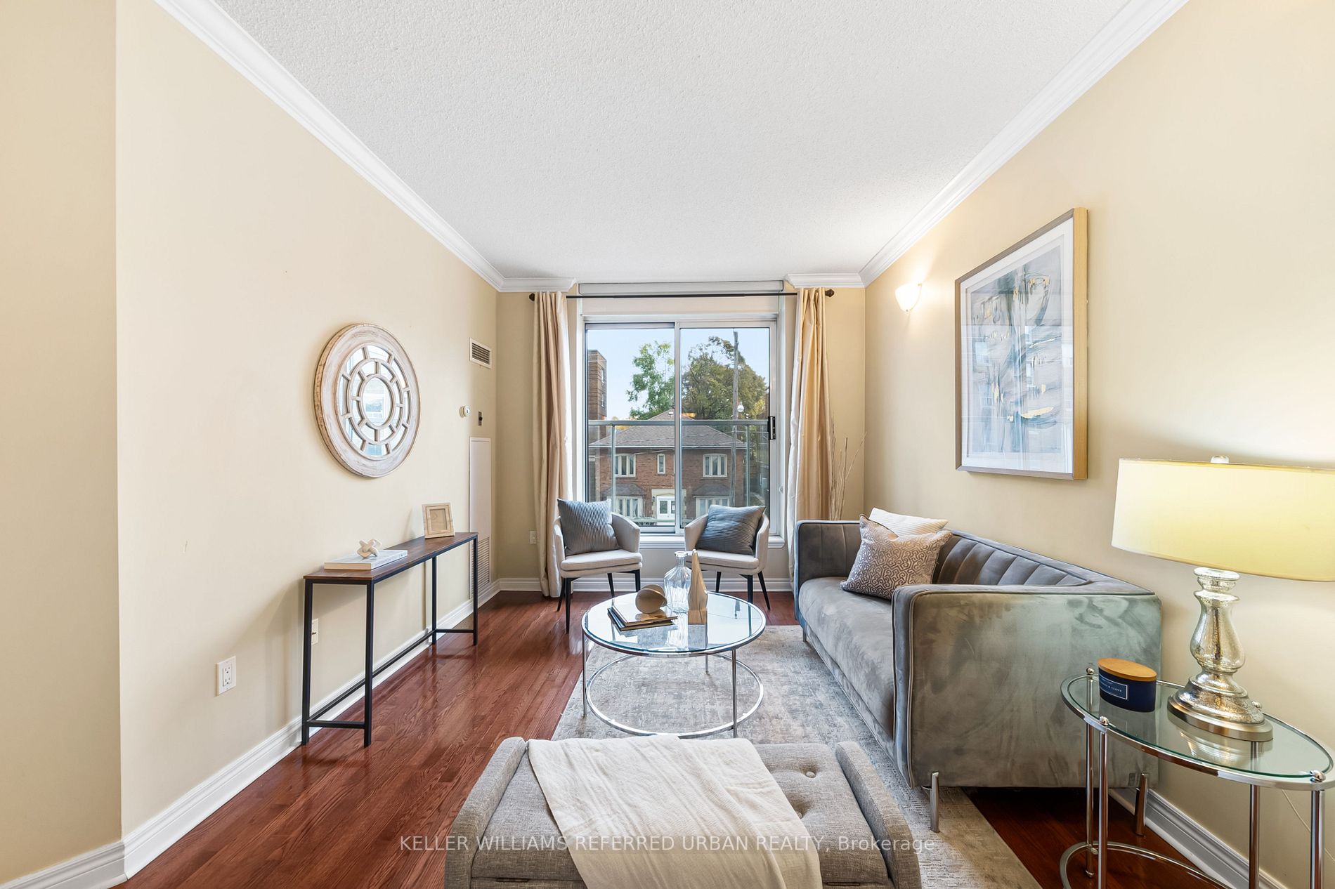 2 Edith Dr, #207