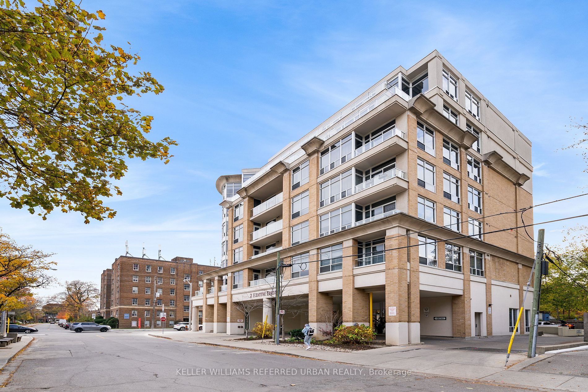 2 Edith Dr, #207