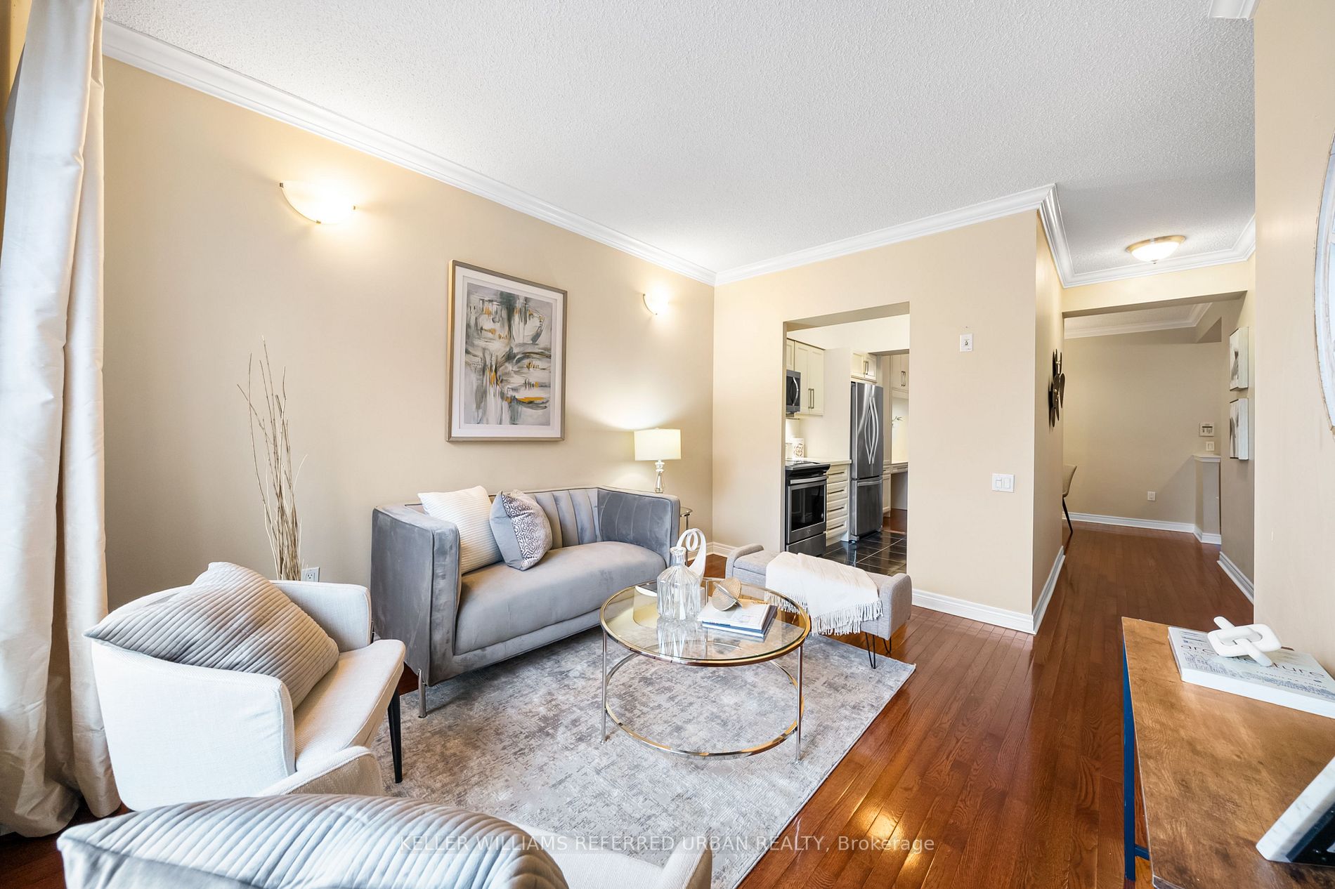 2 Edith Dr, #207