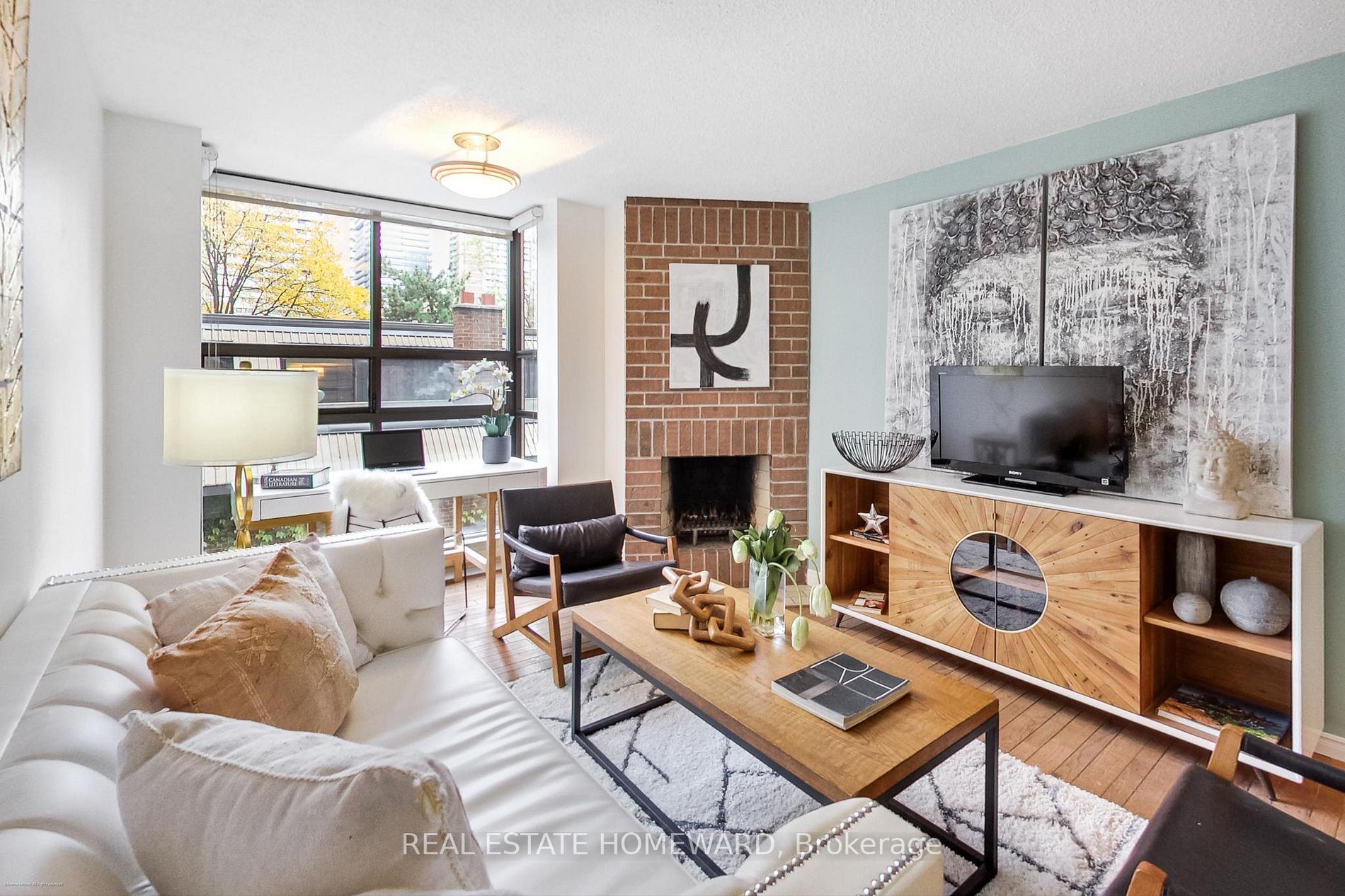 19 Dundonald St, #302