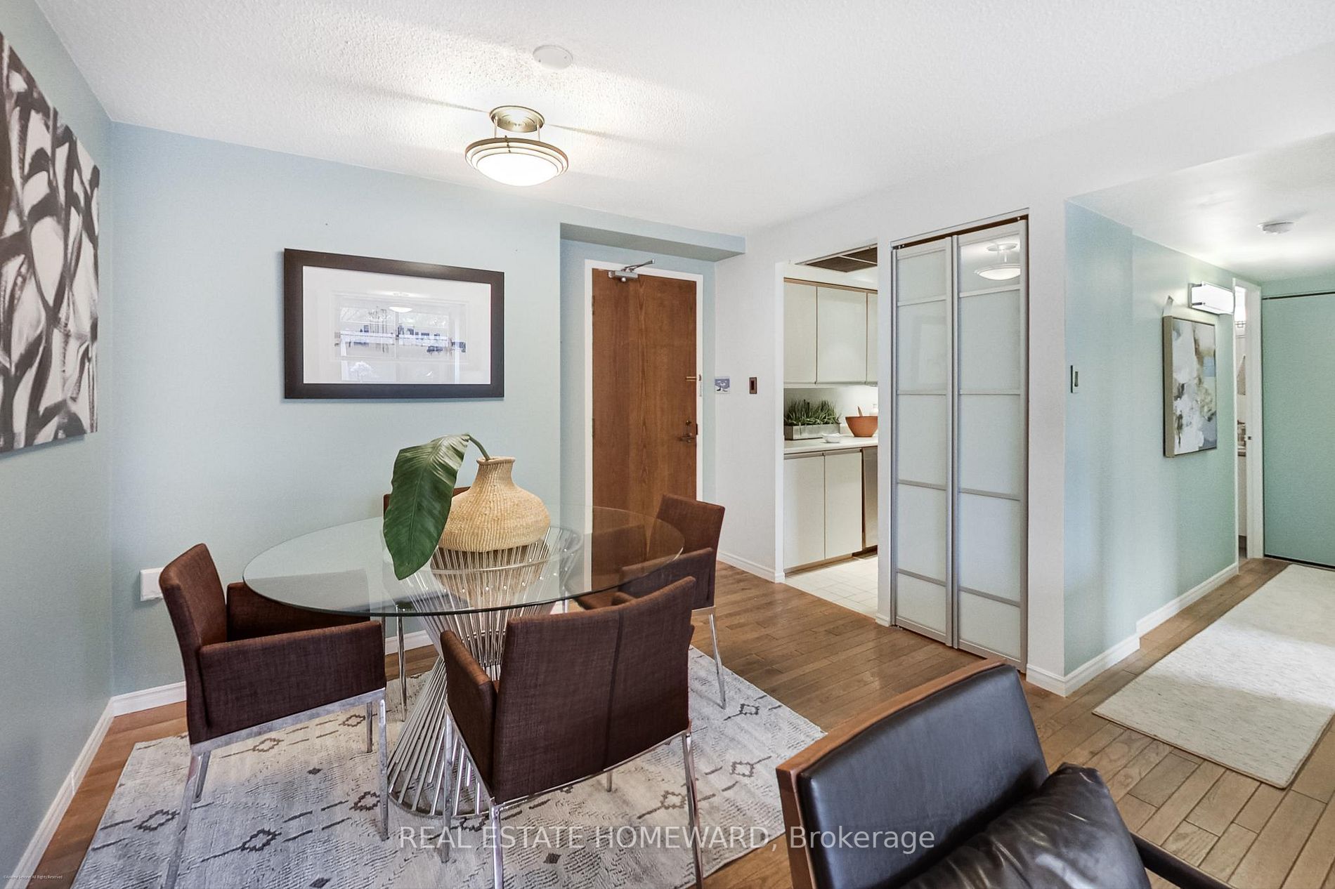 19 Dundonald St, #302