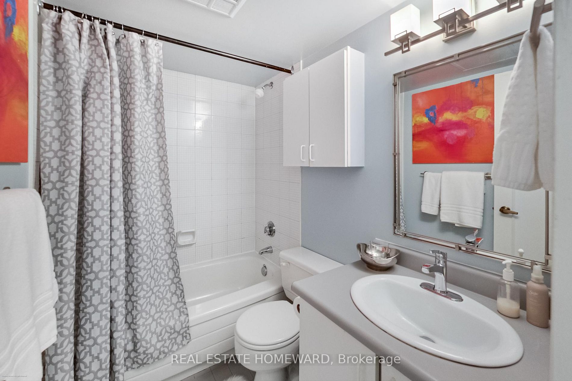19 Dundonald St, #302