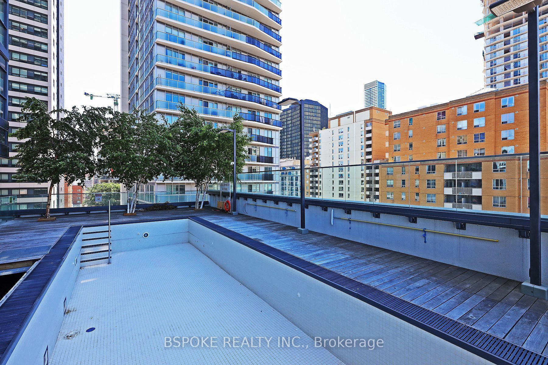 159 Dundas St E, #1703