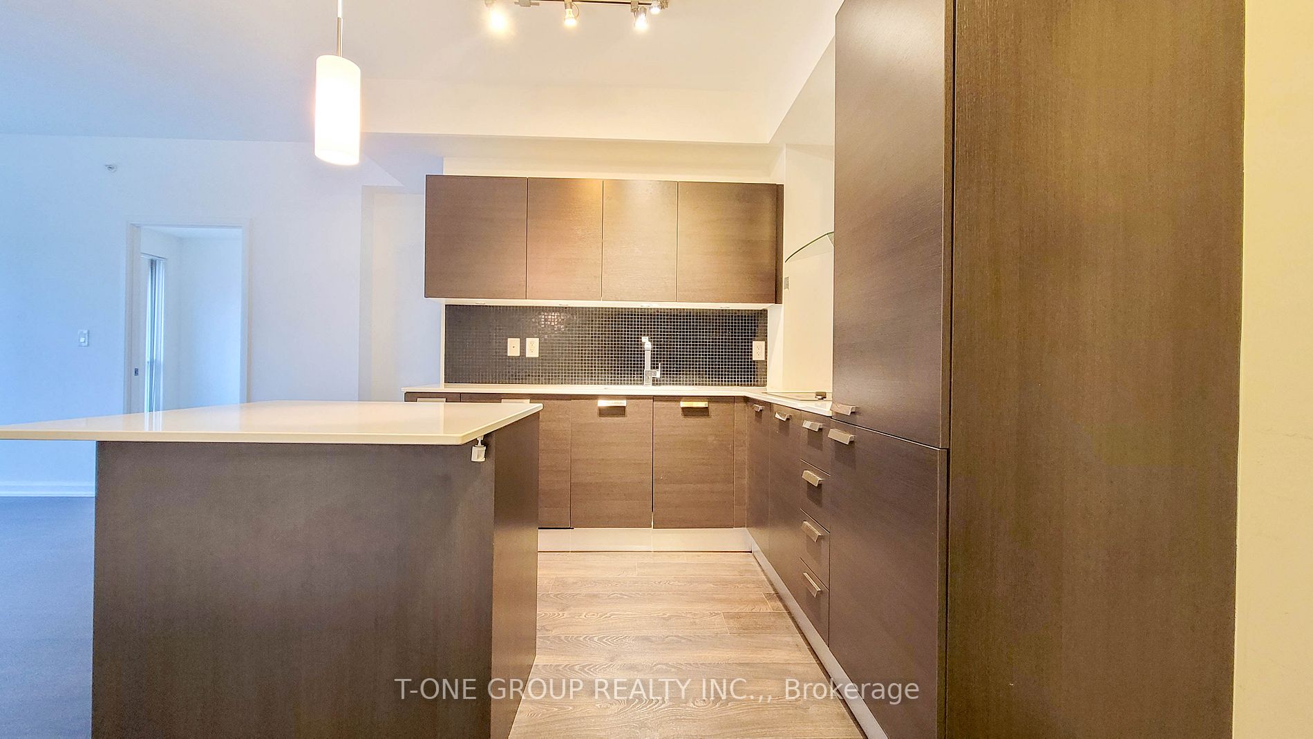 9 Bogert Ave, #1009