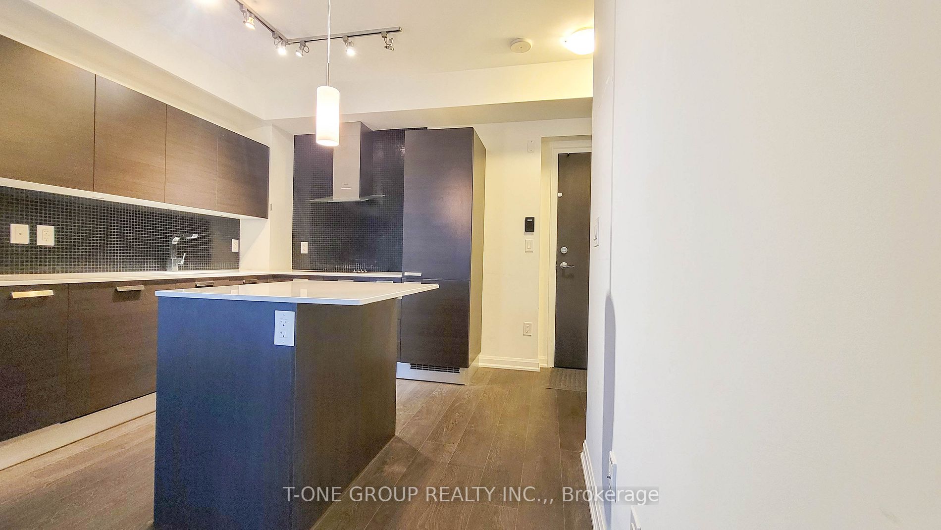 9 Bogert Ave, #1009