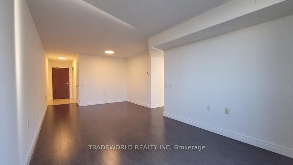 35 Finch Ave E, #1202