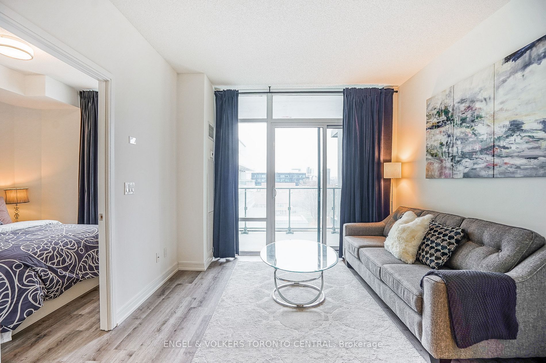 621 Sheppard Ave E, #638