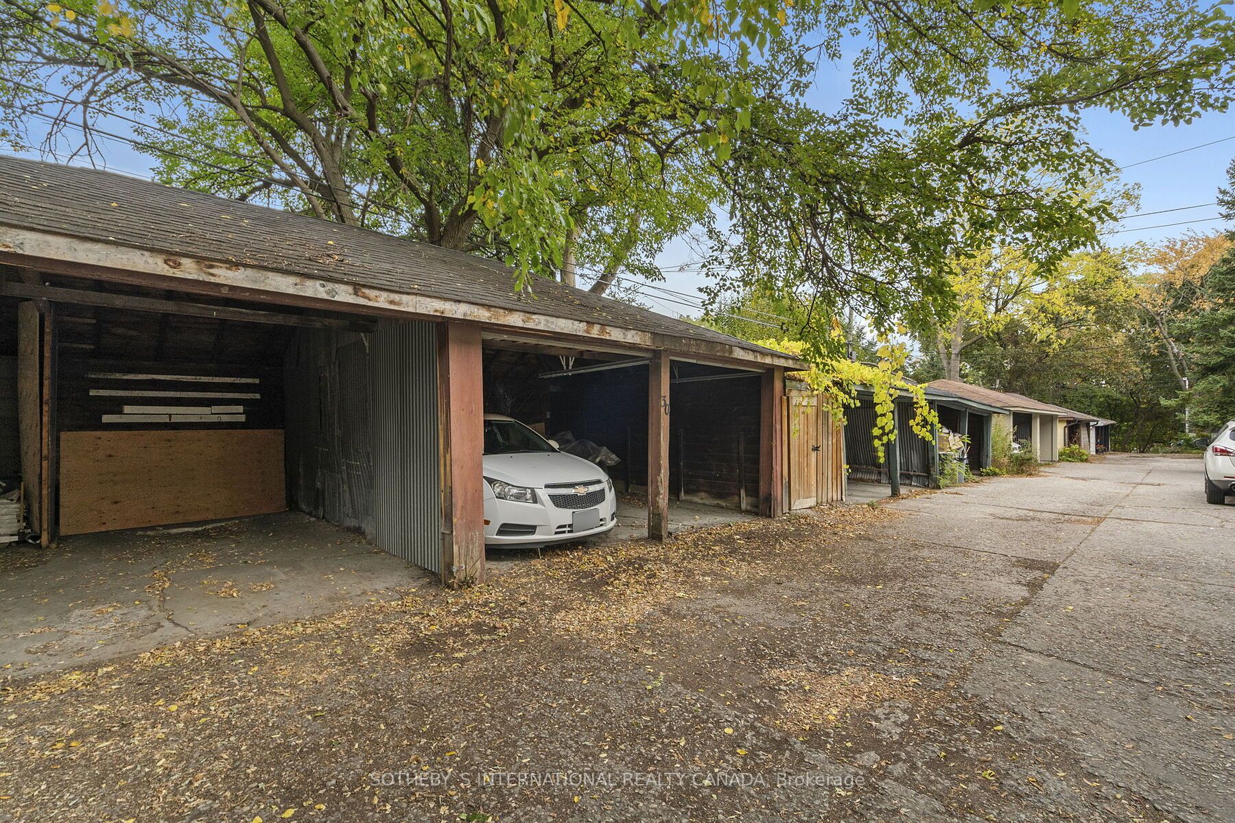 28 Strathgowan Ave, #Upper