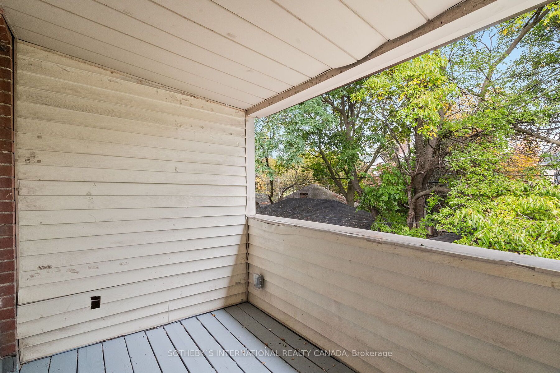 28 Strathgowan Ave, #Upper